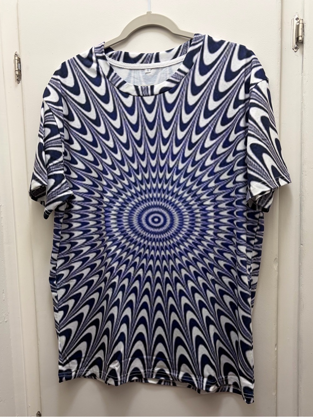 Men's Blue and White Optical-Print Short Sleeve Tee